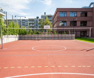 Warszawa: Nowa szkoła za grube miliony czeka na pierwszych uczniów. Zobacz zdjęcia