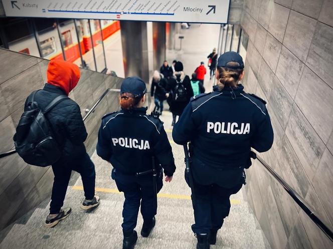 Policja zabezpiecza okolice PGE Narodowego