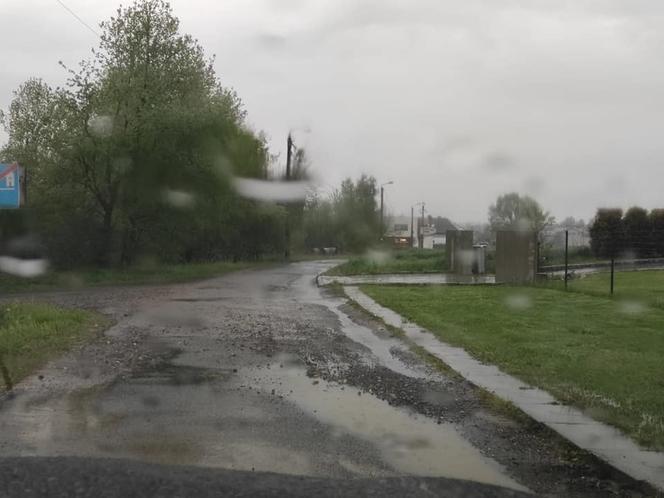 Burze i ulewy na Śląsku. Setki interwencji straży pożarnej [ZDJĘCIA]