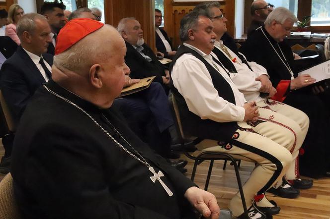 XIV Międzynarodowe Forum Górskie z okazji 25-lecia wizyty św. Jana Pawła II na Podhalu