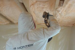 Izolacja budynku – dlaczego warto wybrać piankę EXY Spray firmy Honter