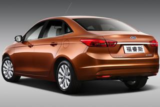 nowy Ford Escort 2015