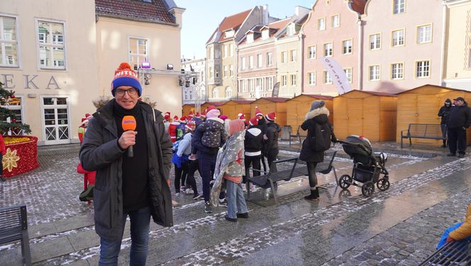 Bieg Mikołajów w Olsztynie. Około 400 osób pobiegło w charytatywnym celu [ZDJĘCIA]