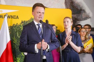 Majątek Szymona Hołowni. Jak zarabia lider Polski 2050 i co wykazał w oświadczeniu majątkowym?