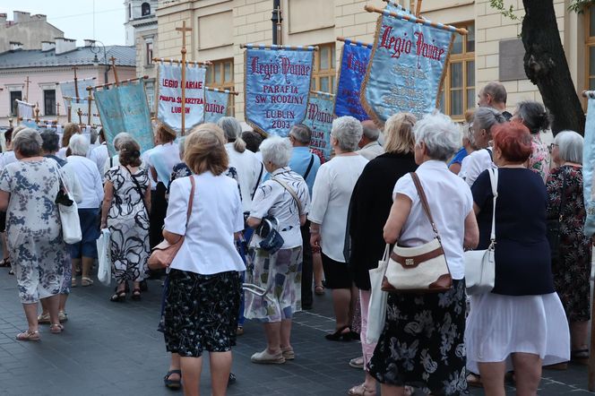 76. rocznica Cudu Lubelskiego. Procesja różańcowa w centrum Lublina