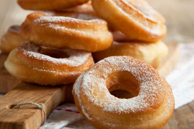 Pączki keto - przepis na słodką, dietetyczną przekąskę bez cukru, idealną nie tylko na tłusty czwartek