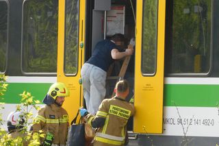 Tragedia w Ząbkach. Nie żyje pieszy. Wtargnął na tory w niedozwolonym miejscu