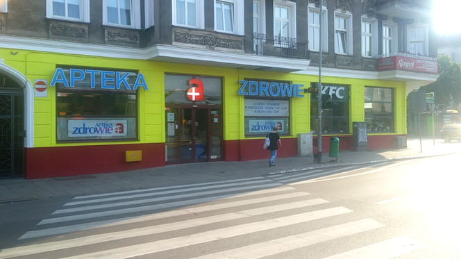 KFC w jaskrawych kolorach