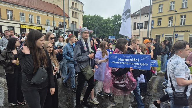 Kortowiada 2025. Parada Wydziałów rozpoczęła juwenalia. Zobacz zdjęcia!