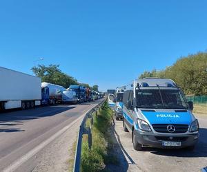 Protest przewoźników na przejściu w Dorohusku. „Jesteśmy zdesperowani” [GALERIA]