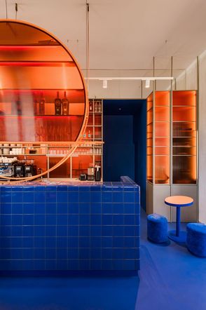 Projekt wnętrza lokalu gastronomicznego Klubopiekarnia Woda, Biuro architektoniczne Znamy się