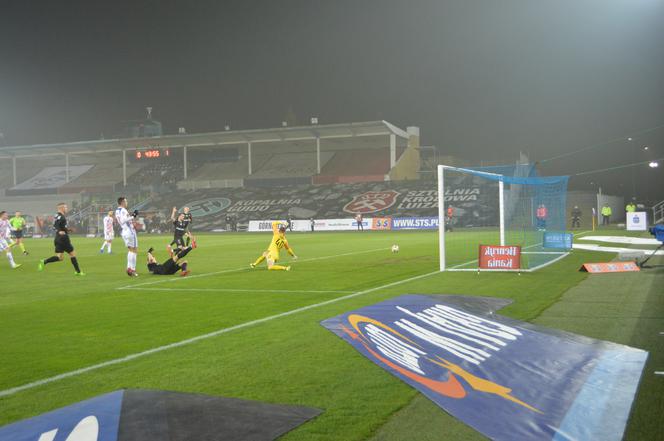 Górnik Zabrze - Cracovia: Gol Cabrery daje gościom 3 punkty [ZDJĘCIA KIBICÓW]