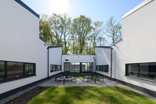 Szkoła w Rudzie Śląskiej, TKHolding