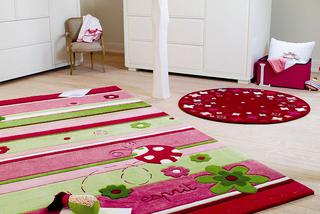 Kolorowy dywan do pokoju dziecka