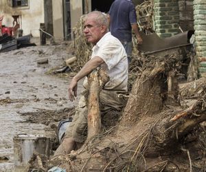 Te choroby mogą pojawić się po powodzi. Z wodą spływa masa zanieczyszczeń! [GALERIA]