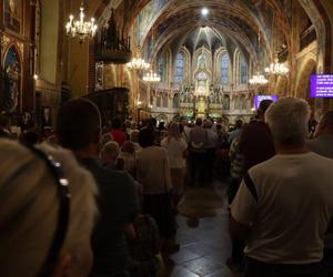 Tłumy pielgrzymów w Gietrzwałdzie. Trwa odpust i dożynki archidecezjalne. Zobacz zdjęcia