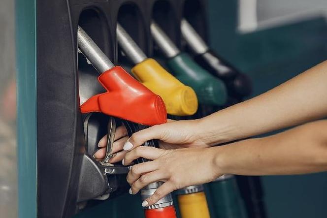 Ceny paliwa osiągną REKORDOWY POZIOM? Latem czeka nas koszmar