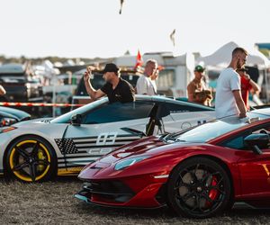Tesla Cybertruck po raz pierwszy w Polsce! Zobacz futurystyczny pojazd na American Cars Mania 2025