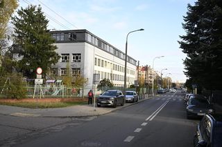 Porywacze dzieci grasują w Warszawie?! „Próbowali nakłonić 9-latka, żeby wsiadł do auta”. Rodzice przerażeni