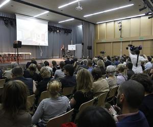 Konferencja Gdzie przeszłość styka się z przyszłością - Centrum Promocji Kultury Praga Południe