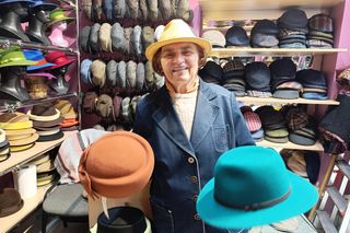 Rod Stewart kupił czapkę u Pani Marii Lipki w Krakowie