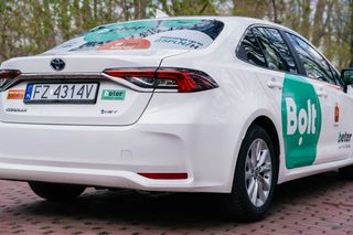 Tysiąc nowych samochodów rusza w Polskę. Teraz szukają kierowców 