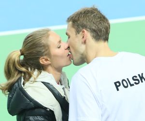 Ale jej zaserwował całusa