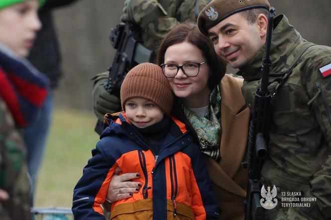 Śląskie: Terytorialsi złożyli w niedzielę przysięgę. Czeka ich trzy lata szkoleń