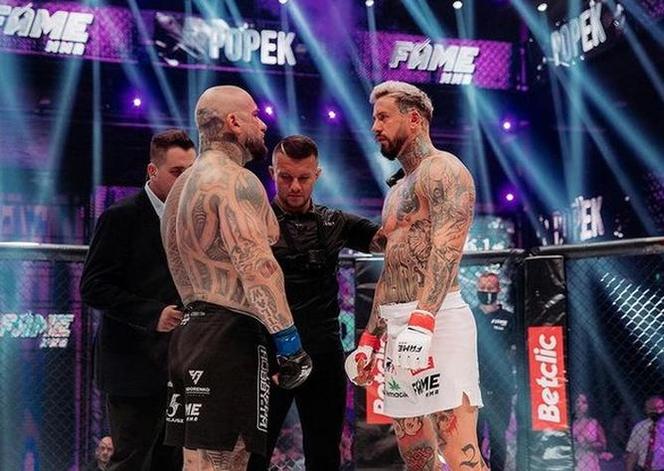 Stifler jako ring girl na FAME MMA 1