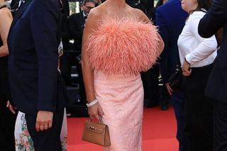 Gwiazdy noszą się na brzoskwiniowo