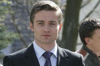 Szalona metamorfoza Marcina Rogacewicza. Zamienił rolę męża na romans z gwiazdą „Klanu”