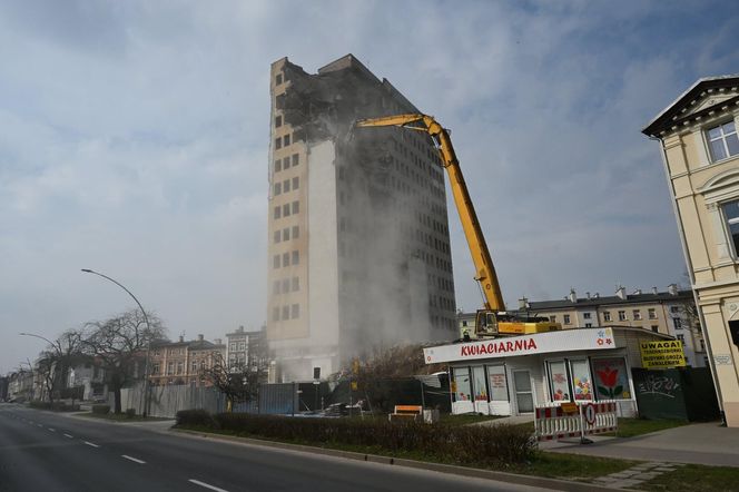 Utrudnienia związane z rozbiórką "Związkowca"