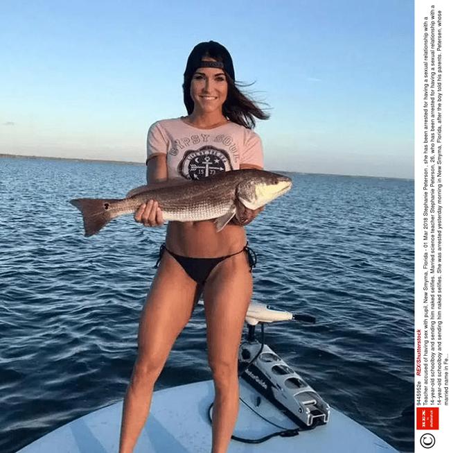 STEPHANIE PETERSON sexy nauczycielka molestowała ucznia 