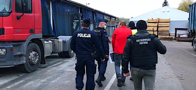 Żołnierze Rutkowskiego zbudowali mur na Podkarpaciu