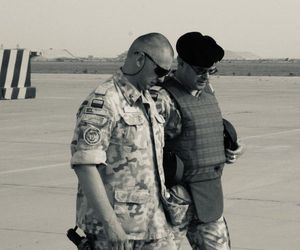 Gen Różański żegna gen. Skrzypczaka Pokazał wyjątkowe zdjęcie. Charyzmatyczny dowódca, nietuzinkowy oficer