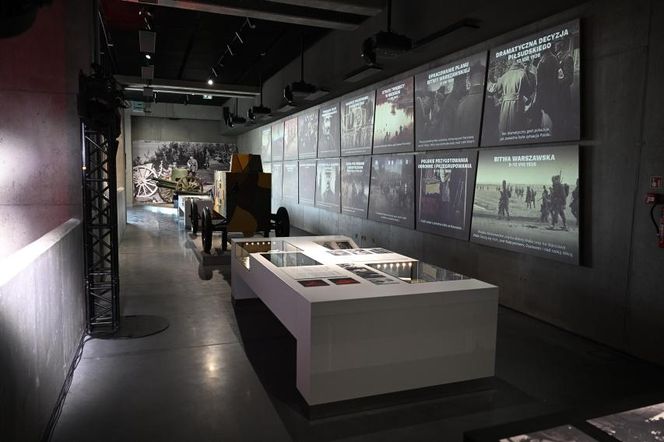 Muzeum Bitwy Warszawskiej. Pierwsze zdjęcia ze środka