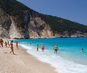 Miejsce 10. - Plaża Myrtos na wyspie Kefalonia w Grecji