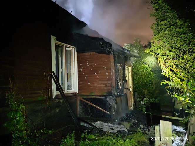Pożar budynku na os. Bugaj w Starachowicach