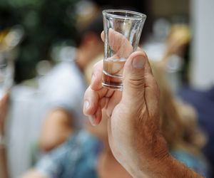 Po jakim alkoholu nie ma kaca, a po jakim najbardziej boli głowa?