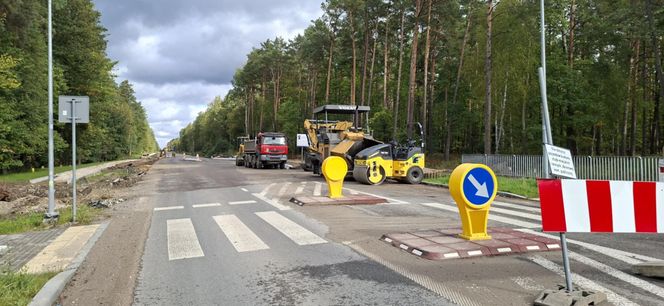 Remont drogi Tychów Stary - Starachowice (październik 2025)