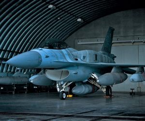 Moskwa jest w zasięgu polskich rakiet? Nasze myśliwce F-16 i F-35 z potężnymi pociskami JASSM-ER