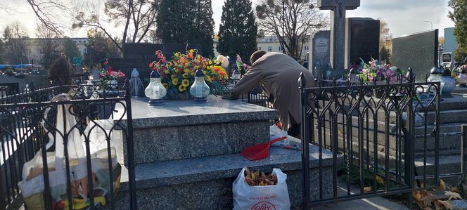 Przygotowania do Wszystkich Świętych Zamość