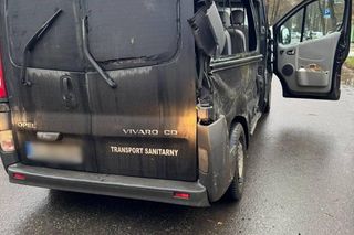 Pabianice. Śmiertelny wypadek w drodze do szpitala. Jedna osoba nie żyje, pięć zostało rannych [ZDJĘCIA].