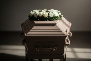 Policja zabrała trumnę z kościoła tuż przed pogrzebem. Prokuratura bada śmierć 66-latka