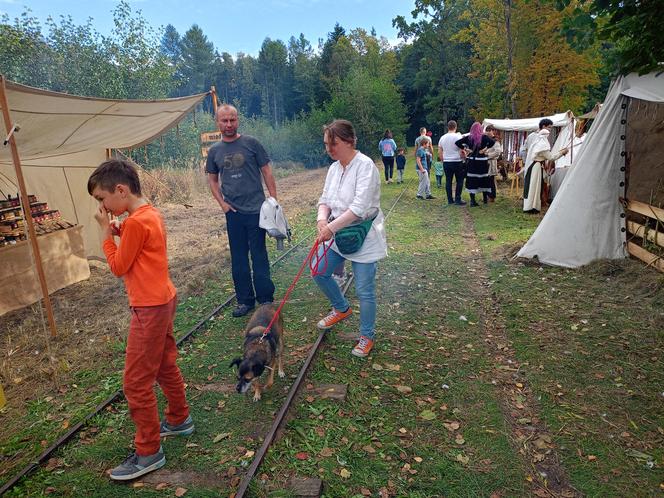 Odbywający się w Mrozach Festyn Archeologiczny to wydarzenie, które z roku na rok przyciąga coraz więcej umieszkańców regionu i turystów