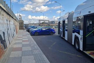 Parkowanie przy Kolumba w Szczecinie