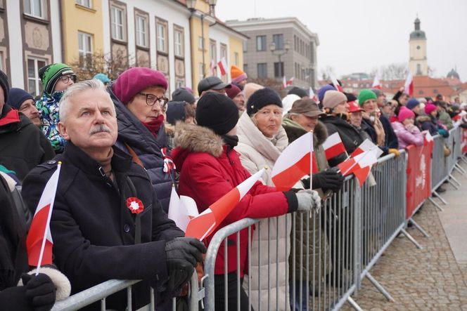 Tak białostoczanie uczcili Narodowe Święto Niepodległości 2024 w Białymstoku [ZDJĘCIA]