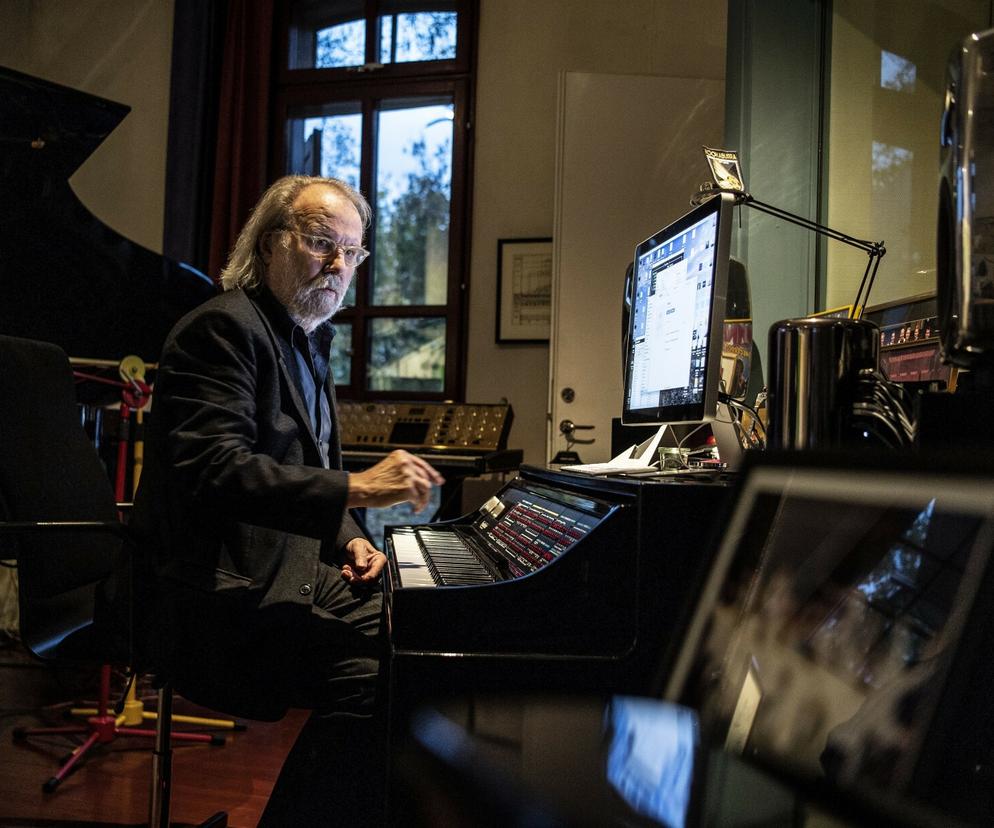 Benny Andersson (ABBA) coveruje Foo Fighters! Ta wersja kultowego numeru zaskakuje