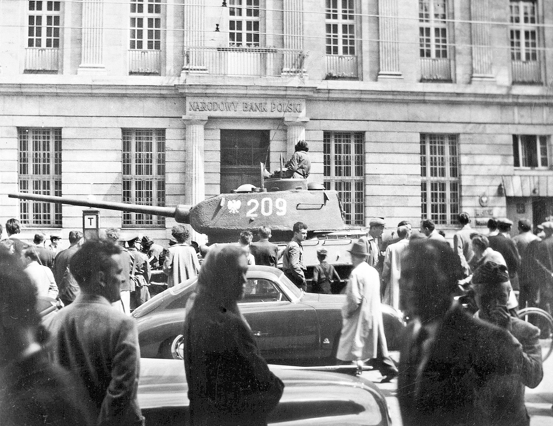 Польский октябрь. Познанское восстание 1956. Познанский июнь 1956. Польское восстание 1956. Кризис в Польше 1956.