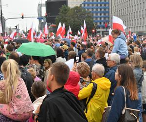 Zdjęcia z Marszu Powstania Warszawskiego